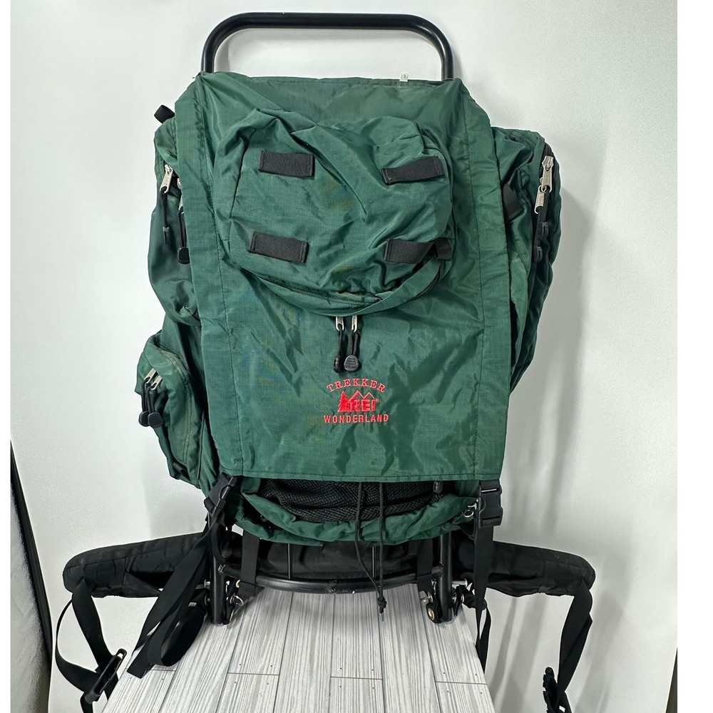 REI Trekker Wonderland Backpack Rucksack Green Black Camping Hiking Outdoor Bag‎